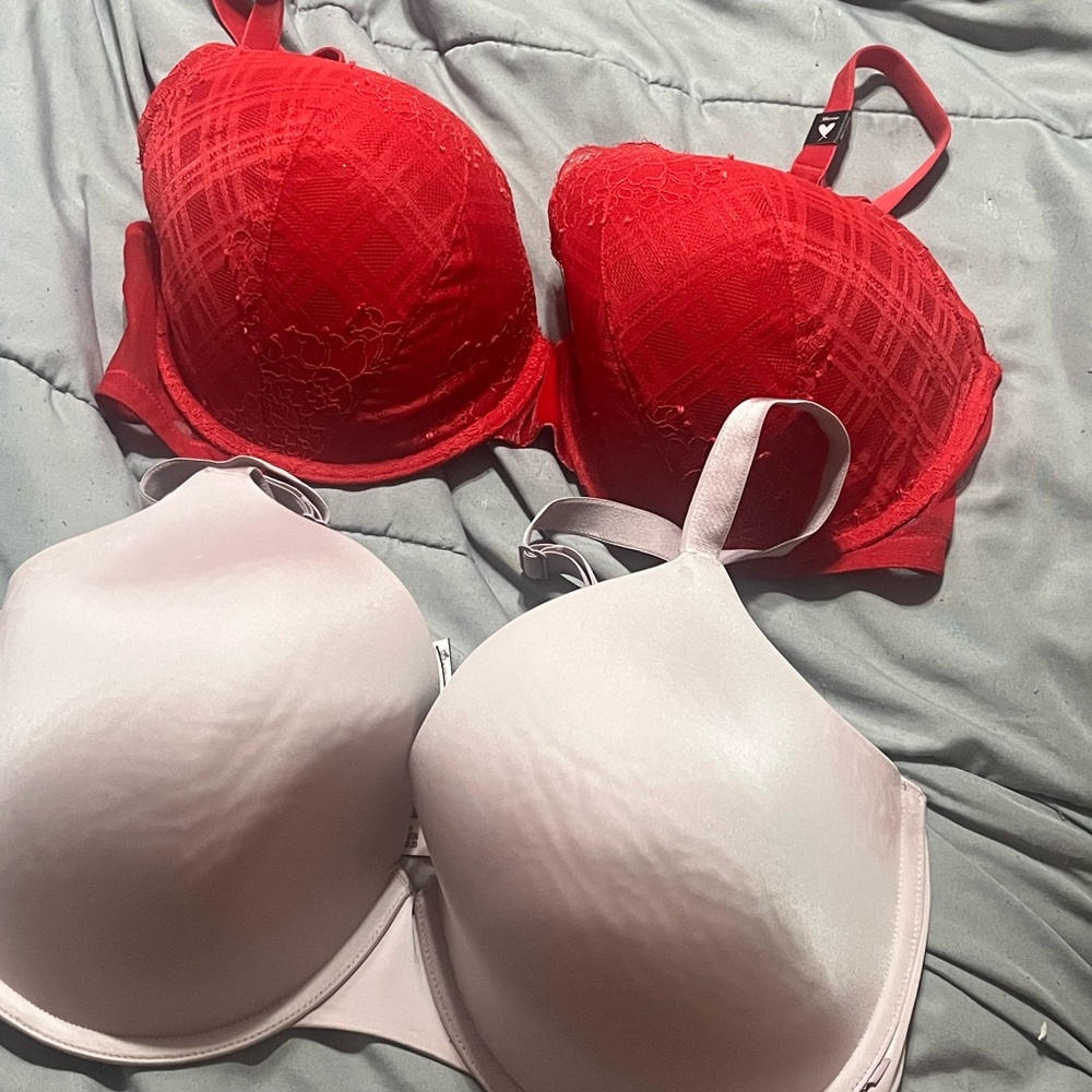 Victoria’s Secret Bra Bundle 38DDD